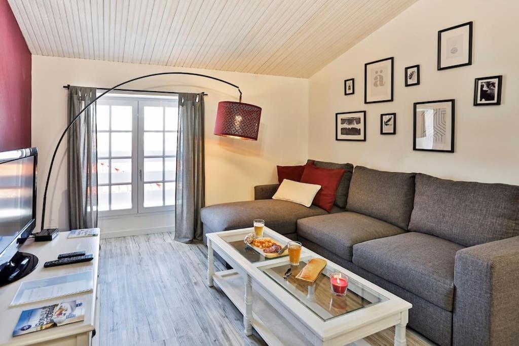 APPT COSY 2* HYPER-CENTRE à 2 pas de la plage + PARKING inclus  Les Sables-dʼOlonne Extérieur photo