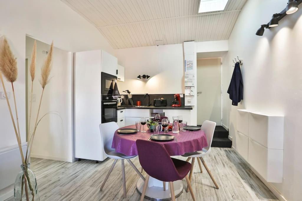 APPT COSY 2* HYPER-CENTRE à 2 pas de la plage + PARKING inclus  Les Sables-dʼOlonne Extérieur photo