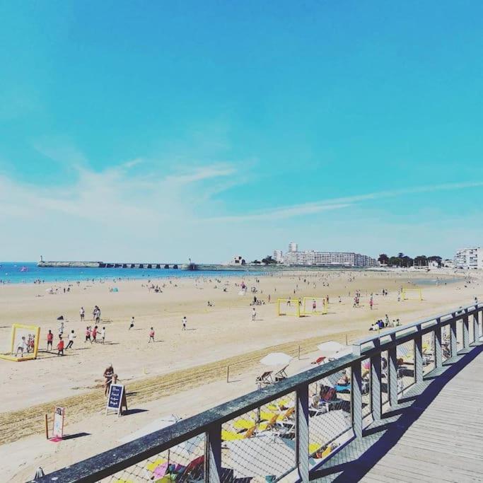 APPT COSY 2* HYPER-CENTRE à 2 pas de la plage + PARKING inclus  Les Sables-dʼOlonne Extérieur photo