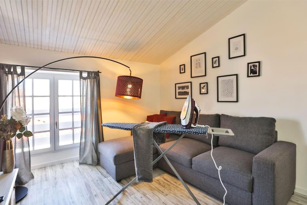 APPT COSY 2* HYPER-CENTRE à 2 pas de la plage + PARKING inclus  Les Sables-dʼOlonne Extérieur photo