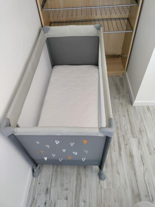 APPT COSY 2* HYPER-CENTRE à 2 pas de la plage + PARKING inclus  Les Sables-dʼOlonne Extérieur photo